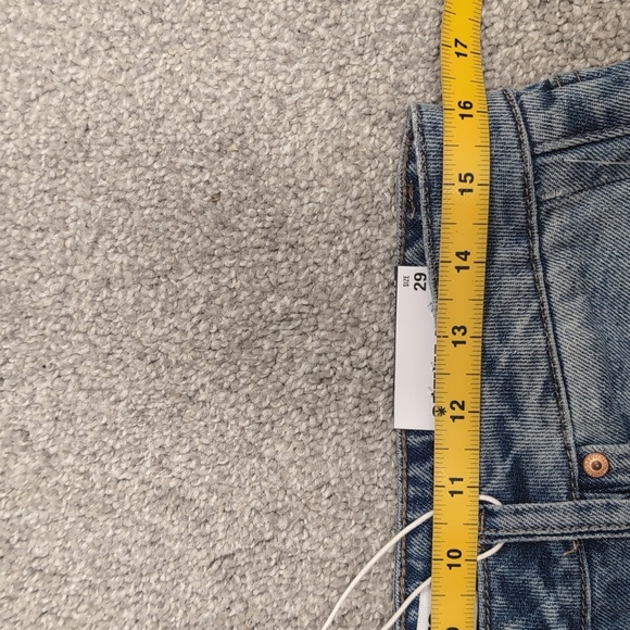 NWT!! Steve Madden Distressed Mid Rise  Wide-Leg Barrel Jeans - Picture 8 of 8